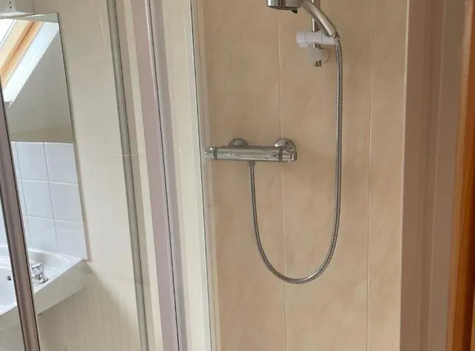 Hillside House - Ringfort *